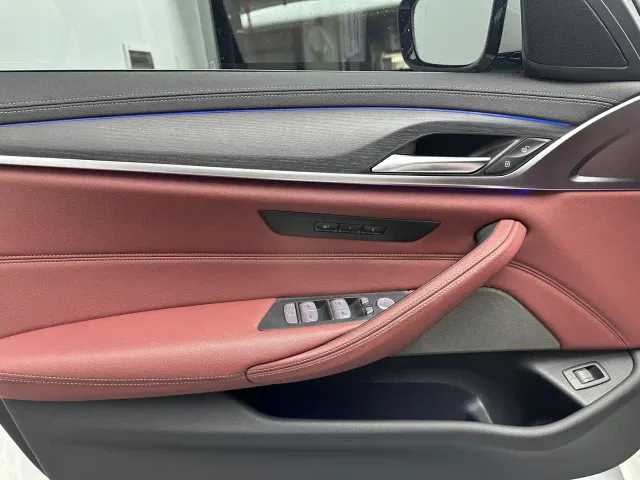 BMW 5 Series — Фото автомобиля 19