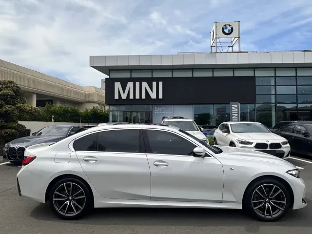 BMW 3 Series — Фото автомобиля 10