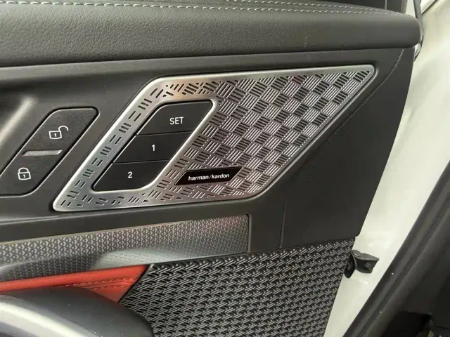 BMW X1 — Фото автомобиля 7