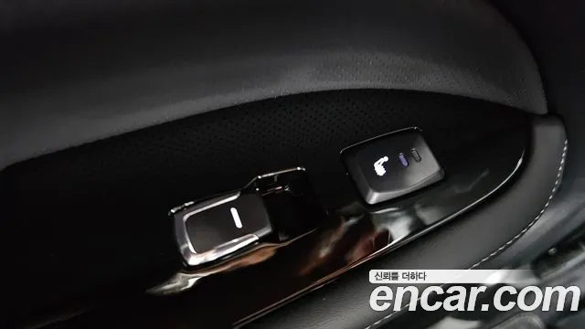 KG_Mobility_Ssangyong Rexton Rexton Arena Дизель 2.2 2WD — Фото автомобиля 24