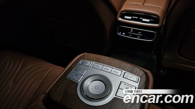 Genesis G80 Бензин 2.5 турбо AWD — Фото автомобиля 19