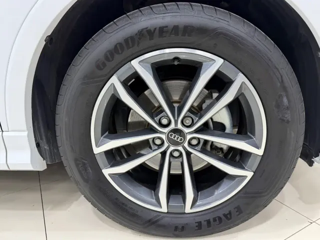 Audi Q3 — Фото автомобиля 23