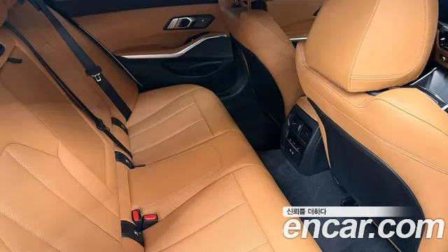 BMW 3-Series 3 серия (G20) 320i Touring M Sport — Фото автомобиля 10