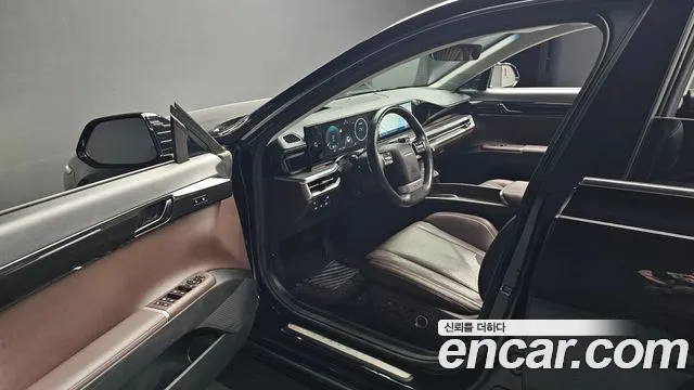 Hyundai Grandeur GN7 — Фото автомобиля 10