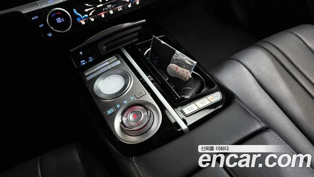 Genesis G80 RG3 — Фото автомобиля 12
