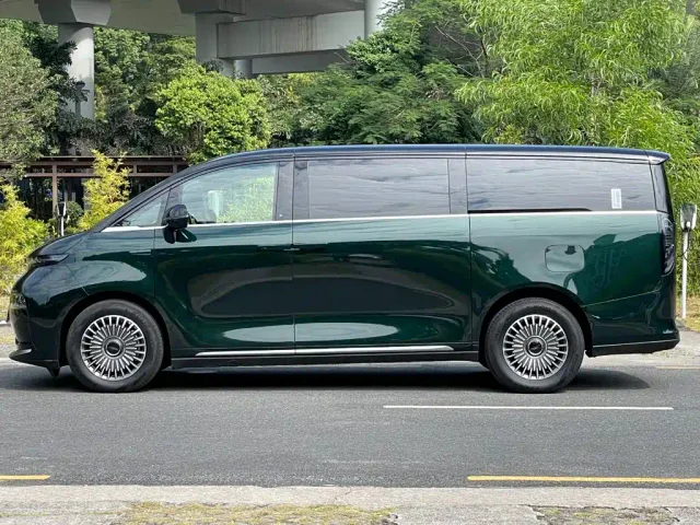 Geely Yizhen L380 — Фото автомобиля 6