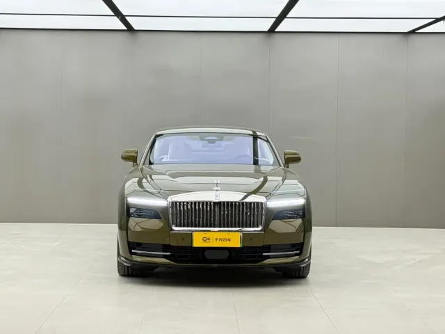 Rolls-Royce Spectre — Фото автомобиля 2