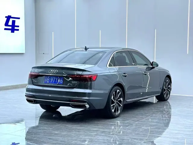 Audi A4L — Фото автомобиля 15