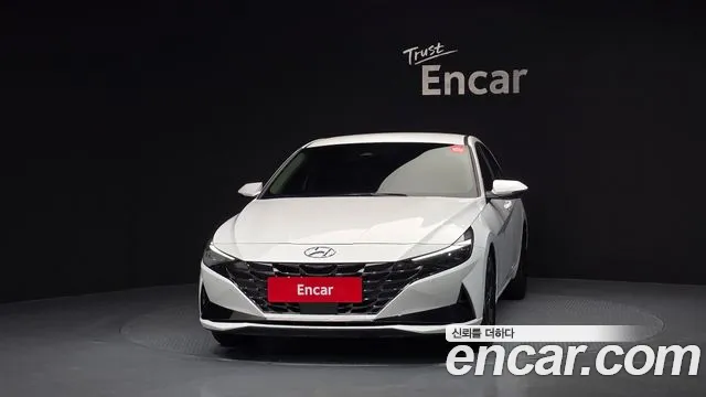 Hyundai AVANTE Avante (CN7) — Фото автомобиля 3
