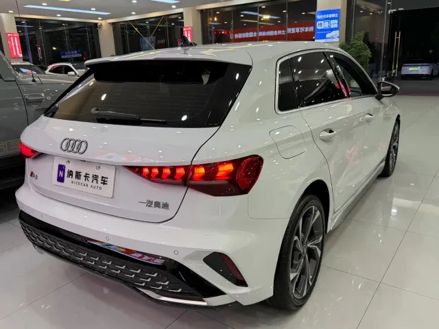 Audi A3 — Фото автомобиля 5