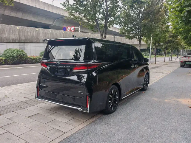 Toyota Vellfire — Фото автомобиля 9