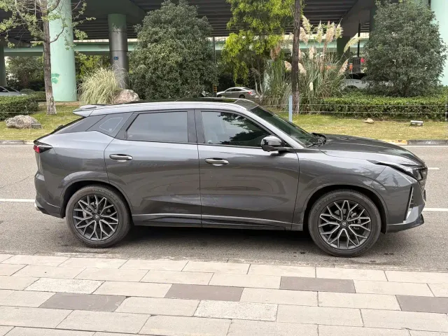 Changan CS75 — Фото автомобиля 4