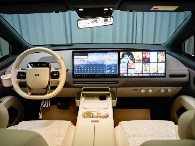 Li Auto i6 — Фото автомобиля 11