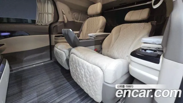 Kia Carnival Generation 4 — Фото автомобиля 11