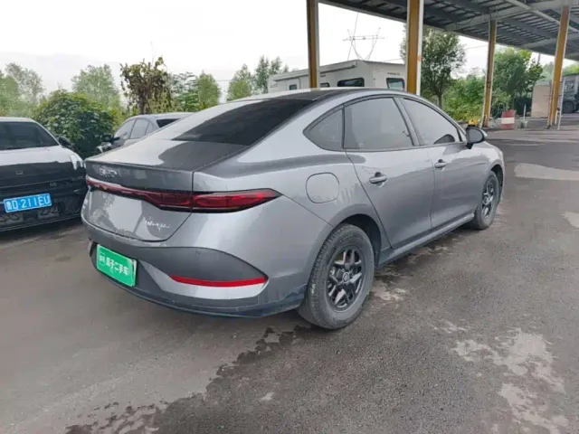 BYD Qin PLUS — Фото автомобиля 6