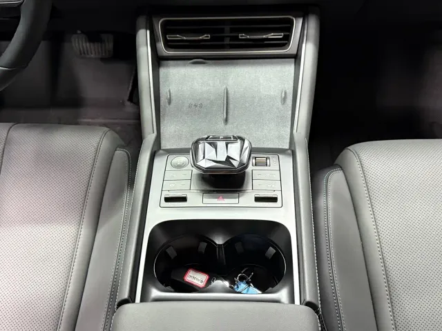 BYD Qin L — Фото автомобиля 17
