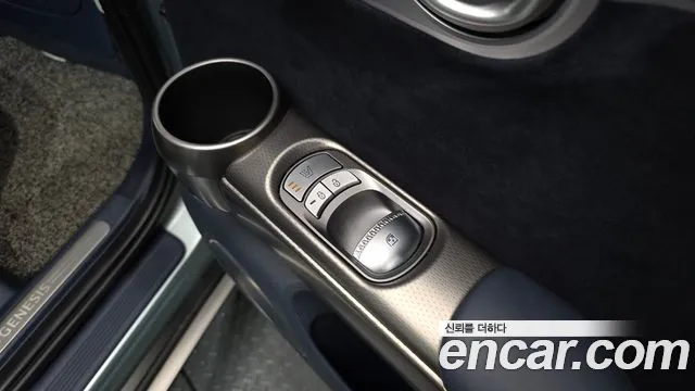 Genesis GV60 — Фото автомобиля 18