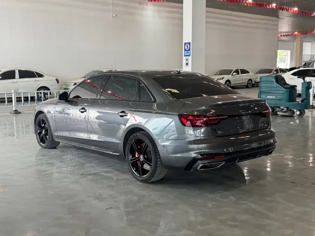Audi A4L — Фото автомобиля 17