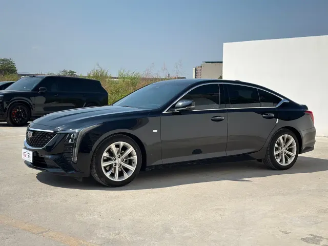 Фотография автомобиля — Cadillac CT5
