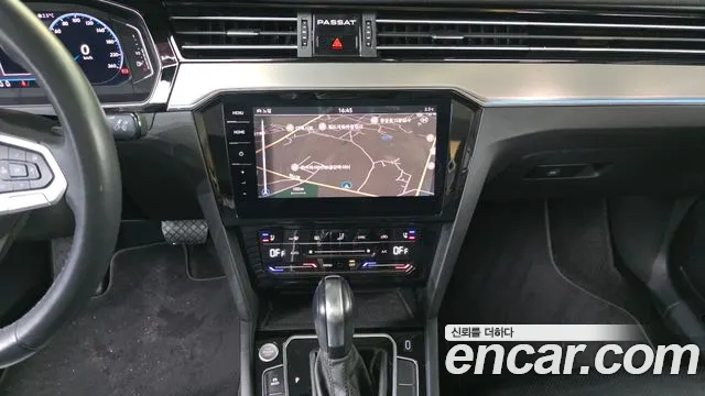 Volkswagen Passat — Фото автомобиля 15