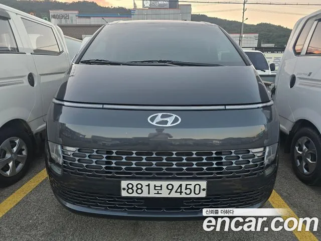 Фотография автомобиля — Hyundai Staria