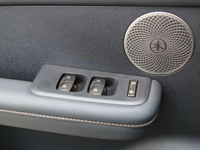 Toyota BoZhi 3X — Фото автомобиля 6