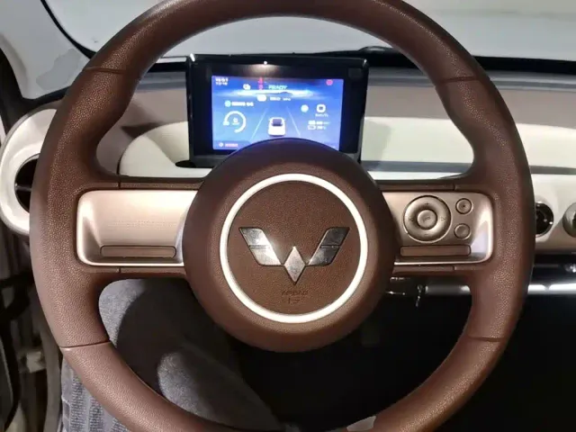 Wuling Bingo — Фото автомобиля 10