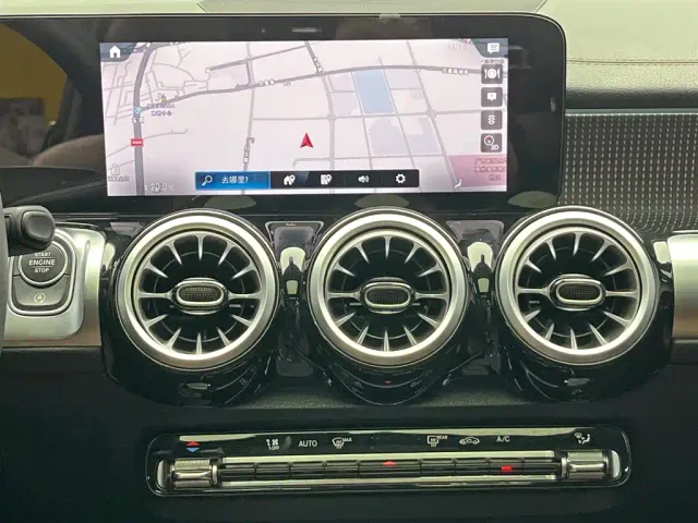 Mercedes-Benz GLB-Class — Фото автомобиля 23