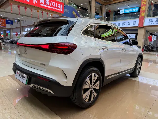 Mercedes-Benz EQA — Фото автомобиля 8
