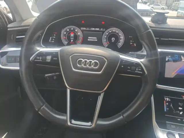 Audi A6L — Фото автомобиля 15