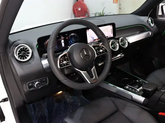 Mercedes-Benz GLB-Class — Фото автомобиля 9