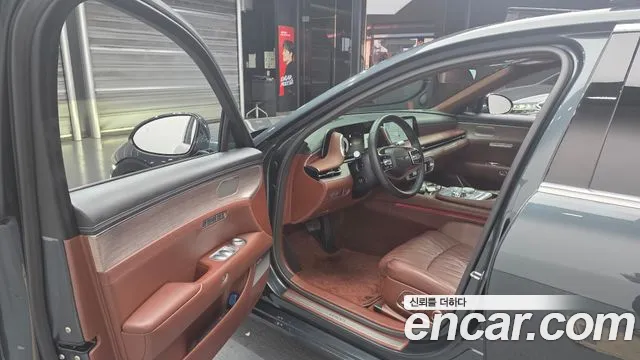 Genesis G90 Бензин 3.5 турбо AWD — Фото автомобиля 11