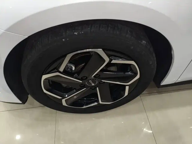 BYD Seal 06 — Фото автомобиля 22