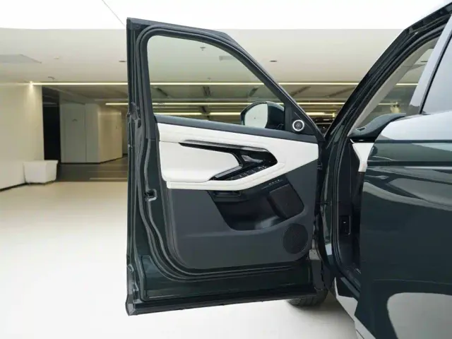 Land Rover Range Rover Evoque — Фото автомобиля 15