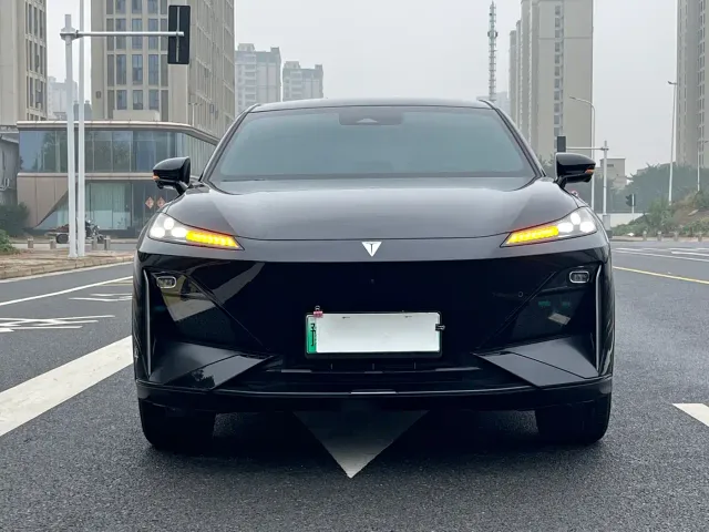 Deepal S07 — Фото автомобиля 2