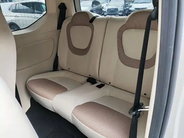 Wuling Hongguang Mini EV — Фото автомобиля 16