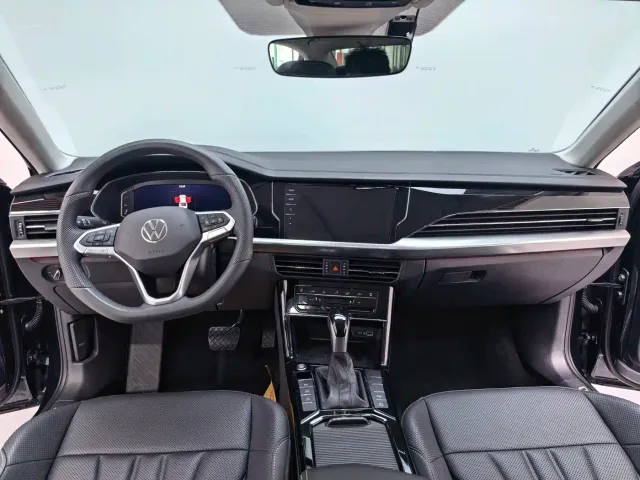Volkswagen Passat — Фото автомобиля 8