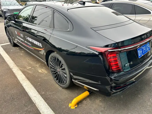Hongqi H9 — Фото автомобиля 9