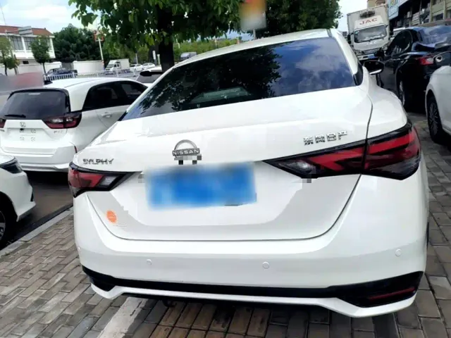 Nissan Sylphy — Фото автомобиля 5