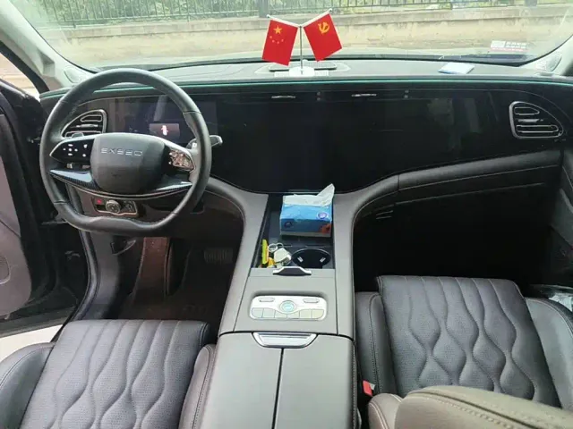 Exeed Exeed Landmark 2025 400T 4WD Starlight Edition 7-Seater — Фото автомобиля 11