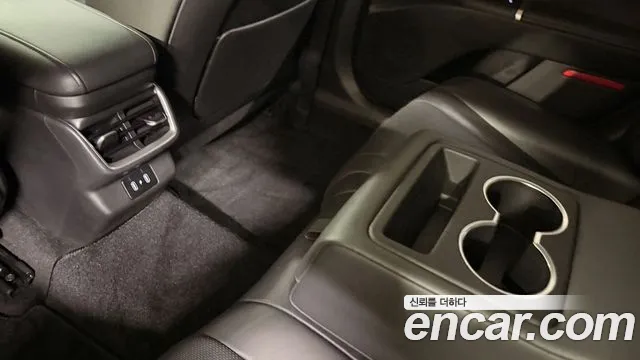 Hyundai Grandeur GN7 — Фото автомобиля 14