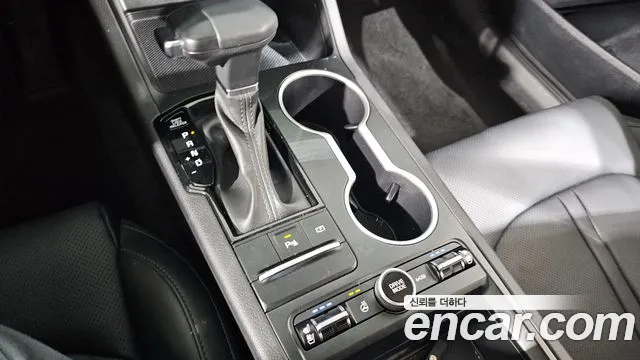 Kia K5 Новый K5 3 поколение 2.0 LPi(Для проката) — Фото автомобиля 9