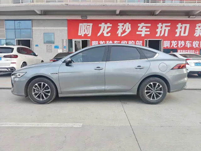 BYD Qin PLUS — Фото автомобиля 6