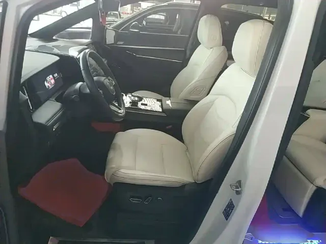 GAC Trumpchi M8 — Фото автомобиля 14