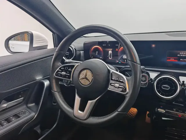 Mercedes-Benz A-Class — Фото автомобиля 16