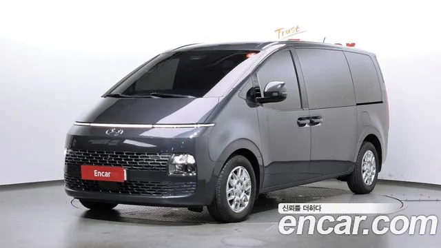 Фотография автомобиля — Hyundai Staria