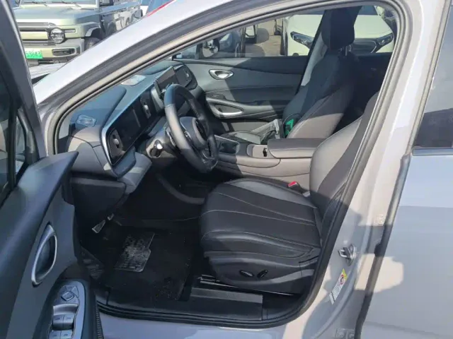 BYD Sealion 05 EV — Фото автомобиля 14