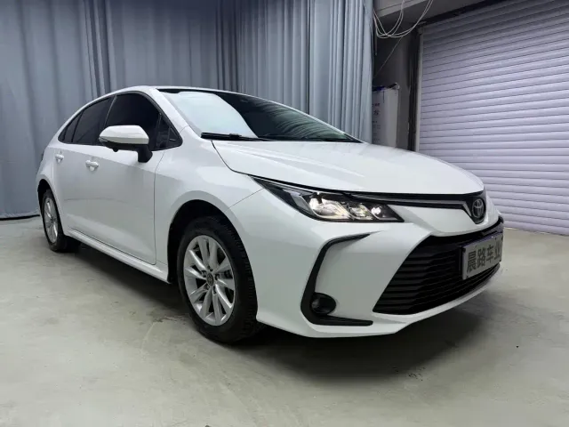 Toyota Corolla — Фото автомобиля 3