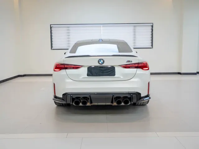 BMW M4 — Фото автомобиля 4