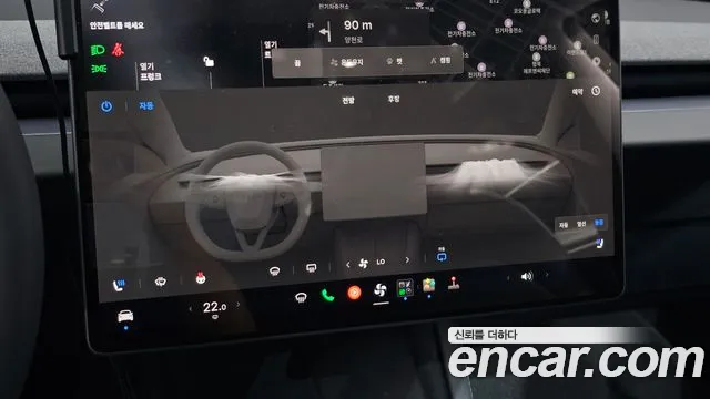Tesla Model 3 — Фото автомобиля 25